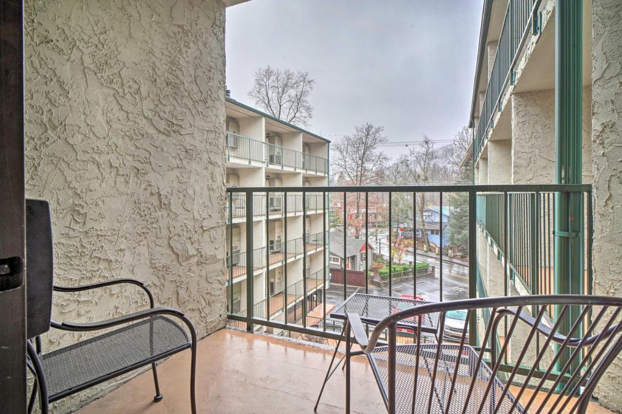 Cozy Downtown Gatlinburg Condo With Pool Access Luaran gambar